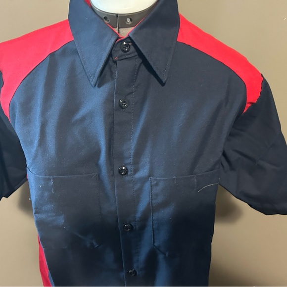 Red Kap Short Sleeve Crew Shirt. NWOT size medium. - Picture 6 of 6